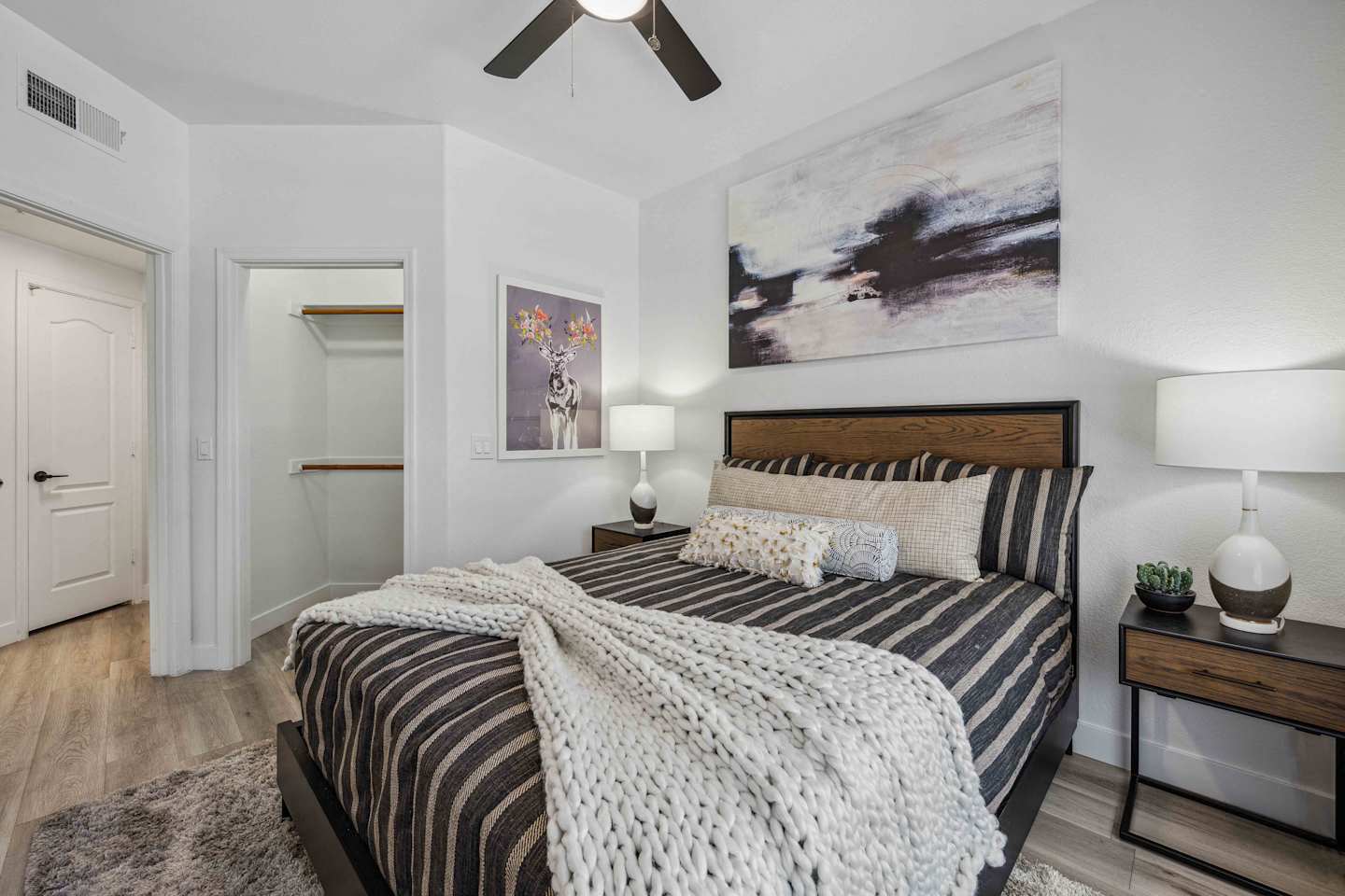 Lazo Apartment Homes photo 4